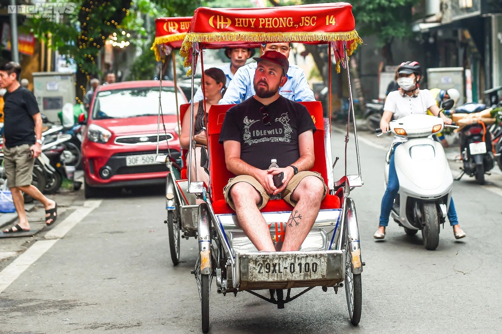 hellovietnam4-1705625806.jpg