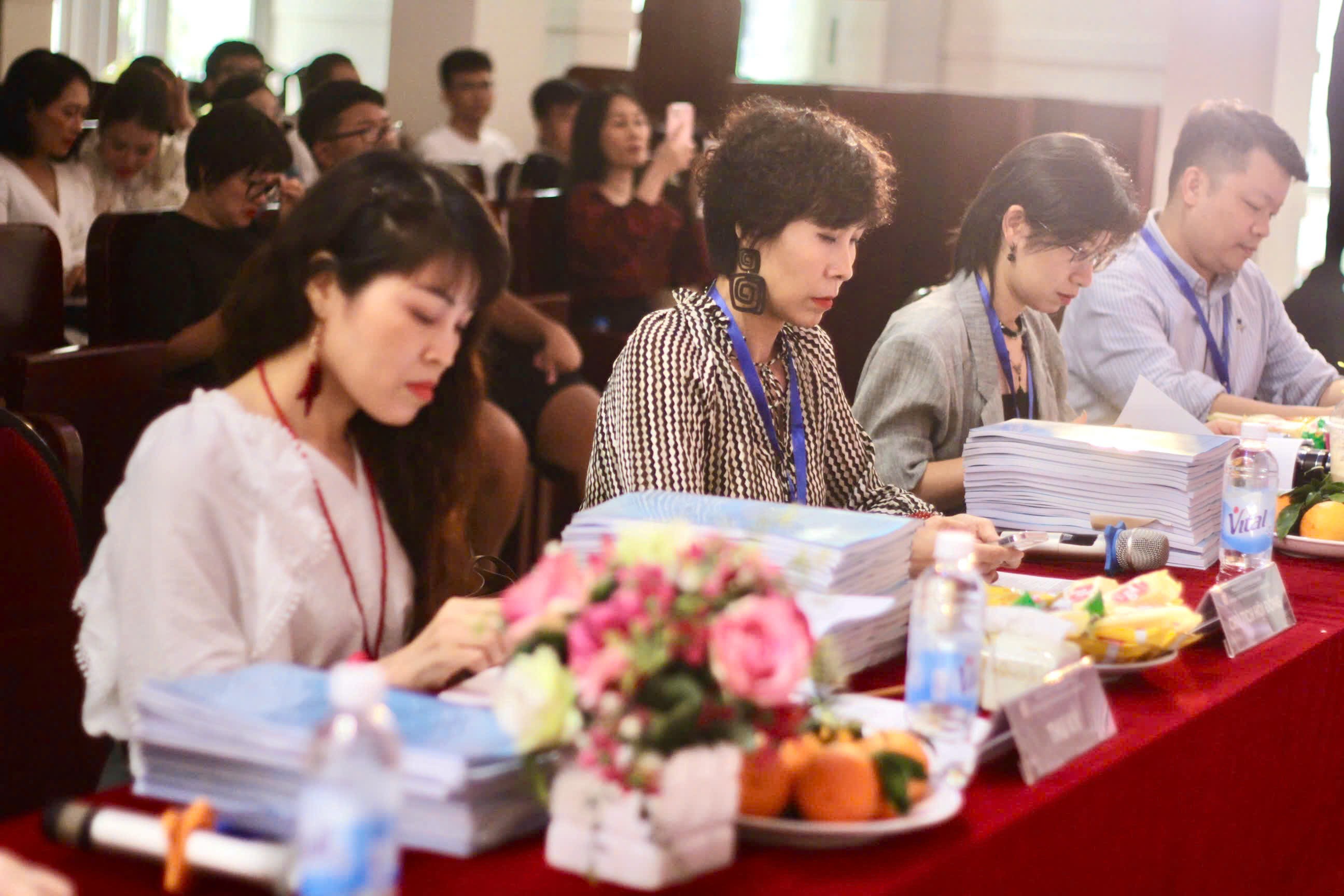 khoa-thoi-trang-10-1781537426.jpg