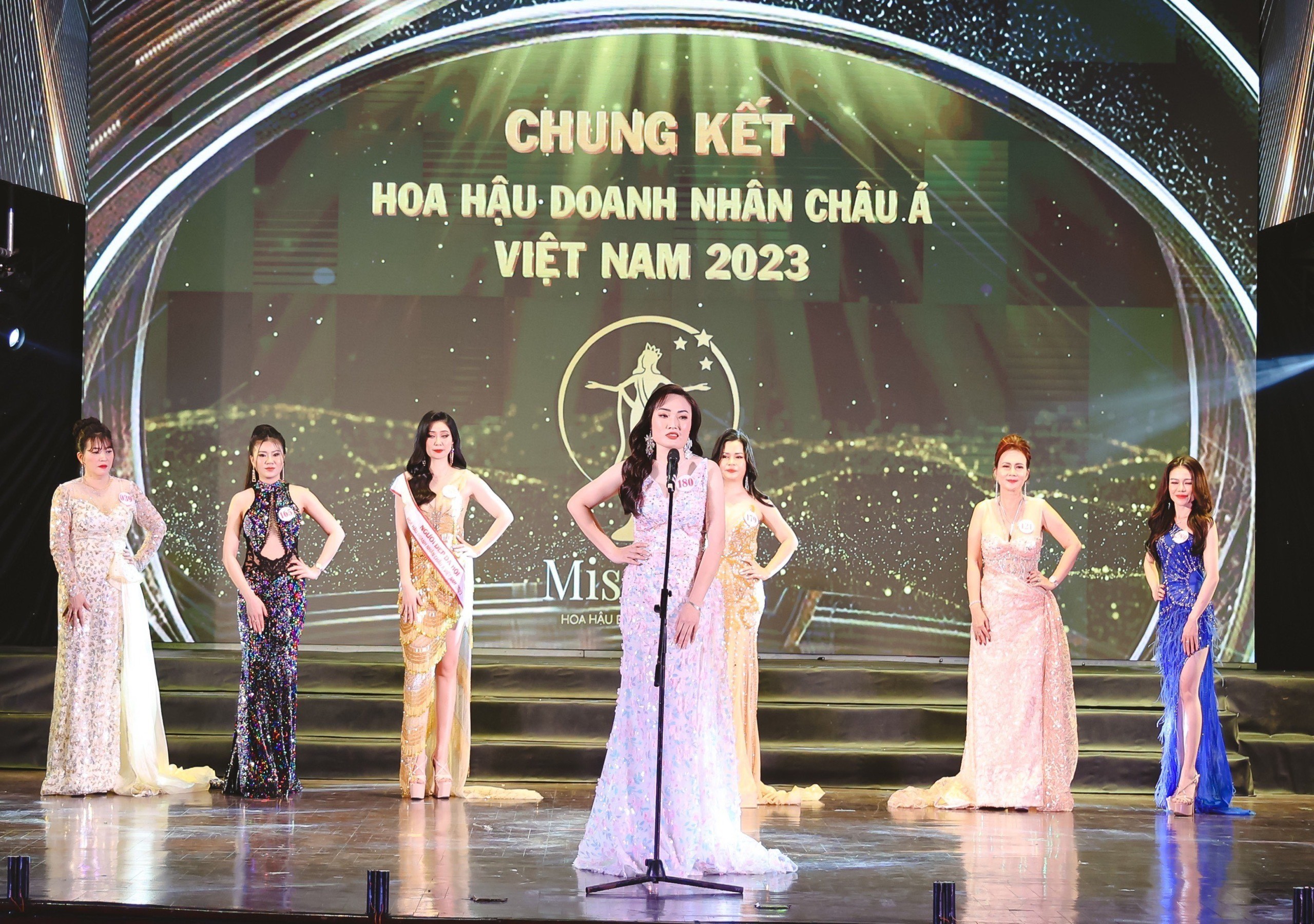 Doanh nhân Võ Thị Ngọc Ngân trở thành Á hậu 1 Hoa hậu Doanh nhân Châu Á ...